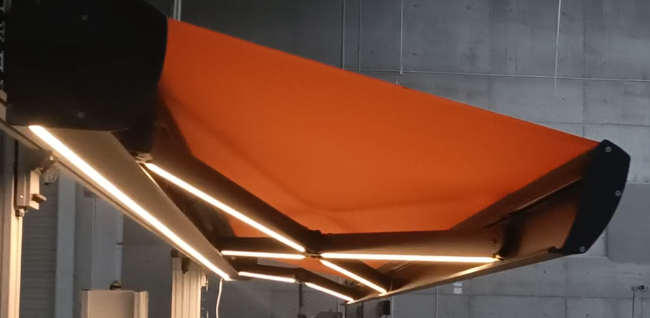 Oświetlenie LED w ramionach